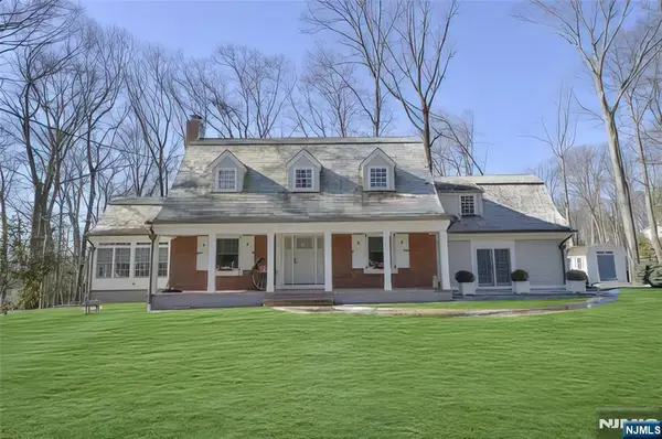 11 Chestnut Ridge Road, Saddle River, NJ 07458