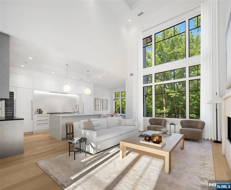 11 Stone Bridge Court, Demarest, NJ 07627 - Image #1