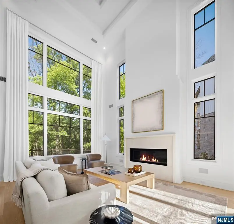 11 Stone Bridge Court, Demarest, NJ 07627 - Image #2