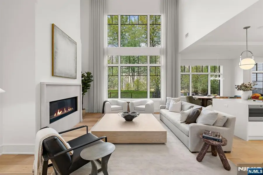 2 Stone Bridge Court, Demarest, NJ 07627 - Image #2