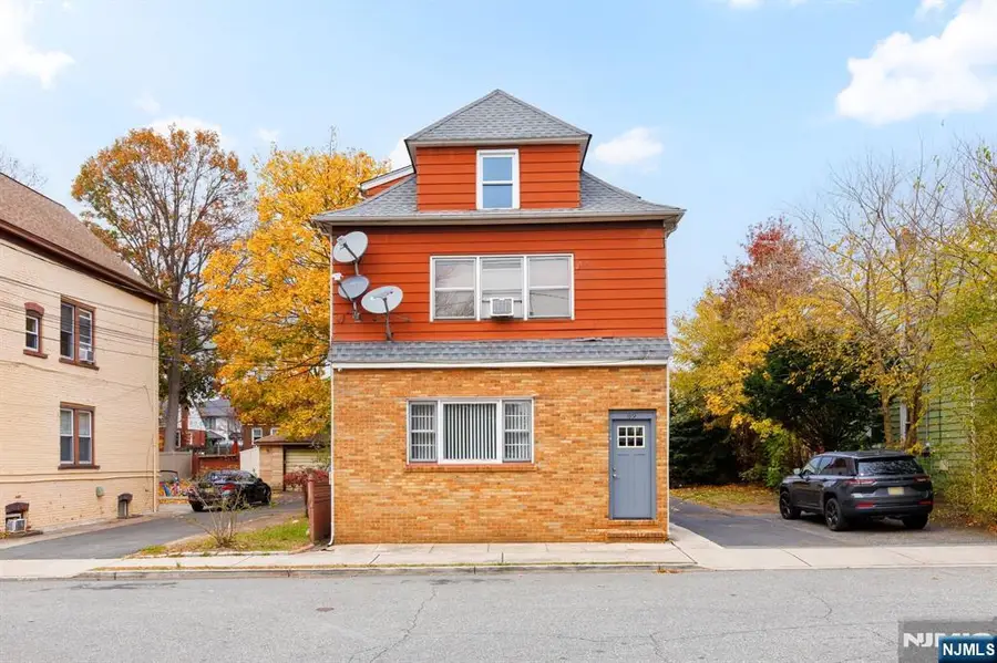69 Kossuth Street, Wallington, NJ 07057 - Image #2