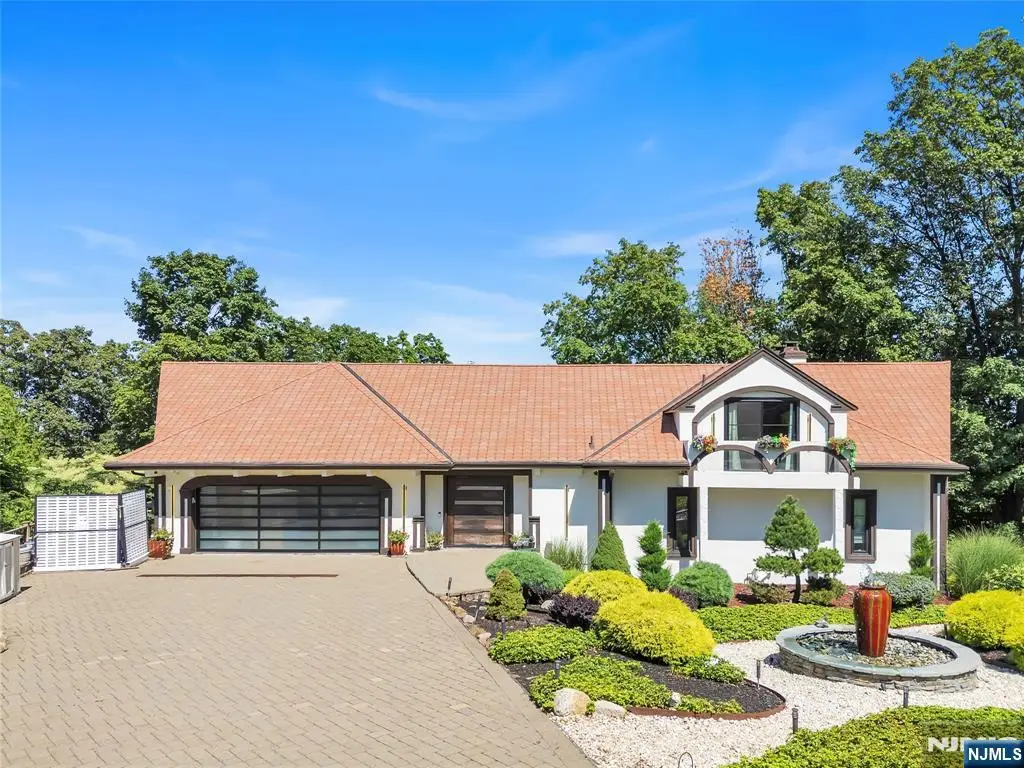 18 Fairview Drive, North Caldwell, NJ 07006 - Image #1