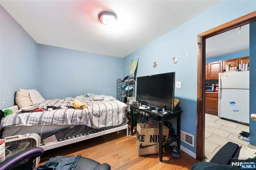 212 10th Street, Newark, NJ 07107 - Image #3