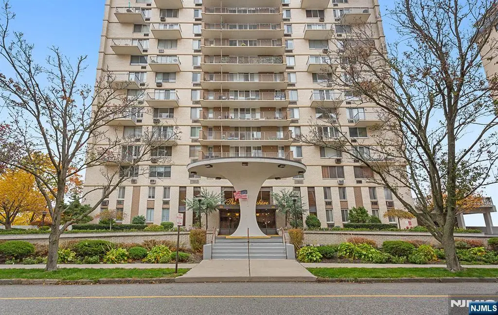 160 Overlook 4-B, Hackensack, NJ 07601 - Image #1