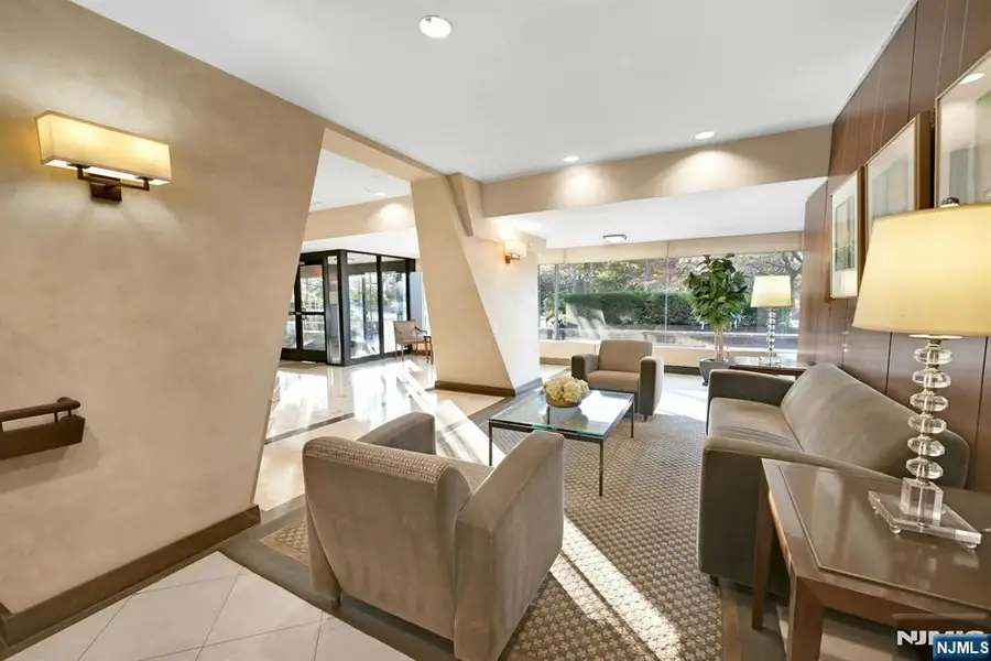 2 Horizon Road 1418, Fort Lee, NJ 07024 - Image #2