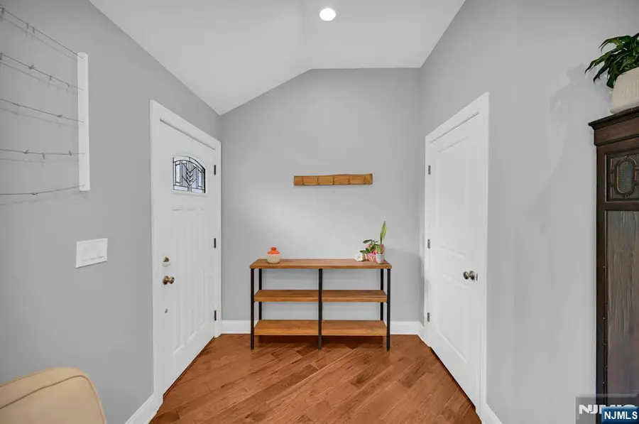 680 Mariann Place, Township Of Washington, NJ 07676 - Image #3