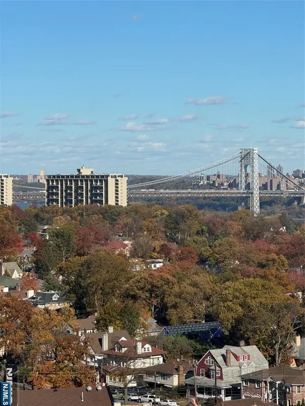 770 Anderson Avenue 16F, Cliffside Park, NJ 07010