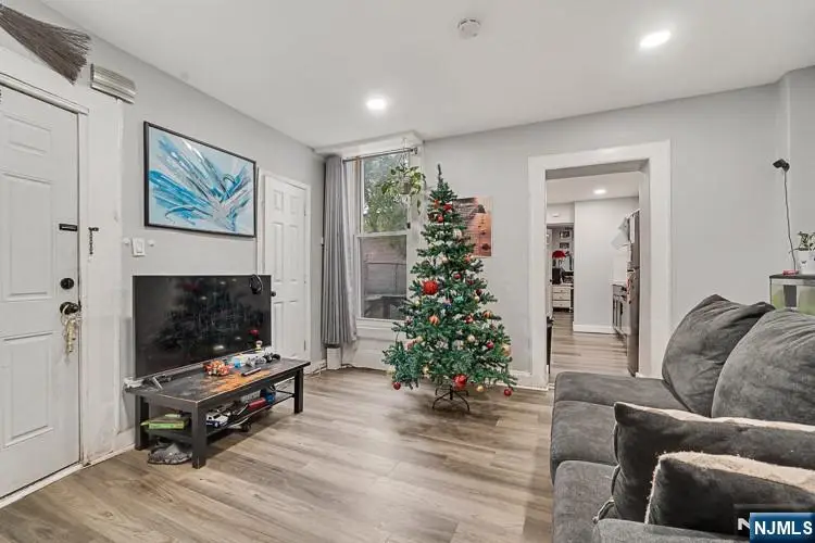 14-16 Crown Street, Bloomfield, NJ 07003 - Image #3