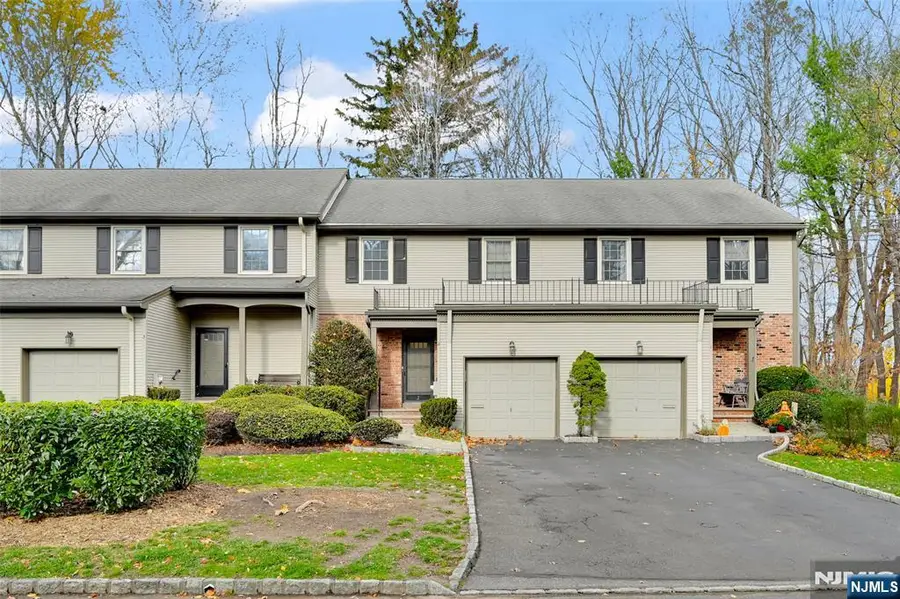 2 Allison Court, Allendale, NJ 07401 - Image #3