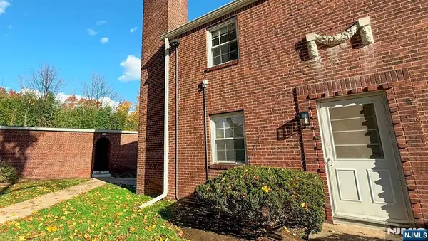 63 Hudson Avenue C5, Englewood, NJ 07631