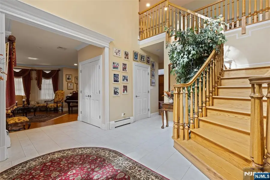 8 Stony Point Road, Oakland, NJ 07436 - Image #3