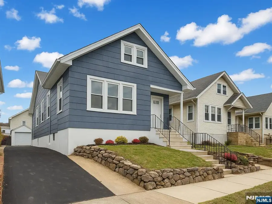 44 Laventhal Avenue, Irvington, NJ 07111 - Image #2