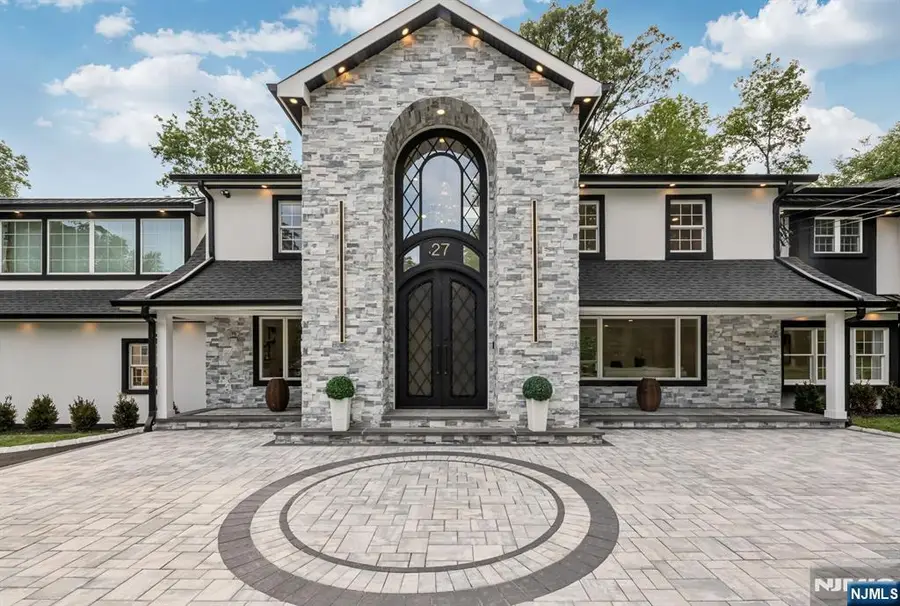 27 Applewood Drive, Upper Saddle River, NJ 07458 - Image #3