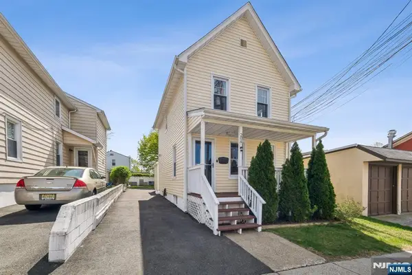 208 Jefferson Avenue, Hasbrouck Heights, NJ 07604