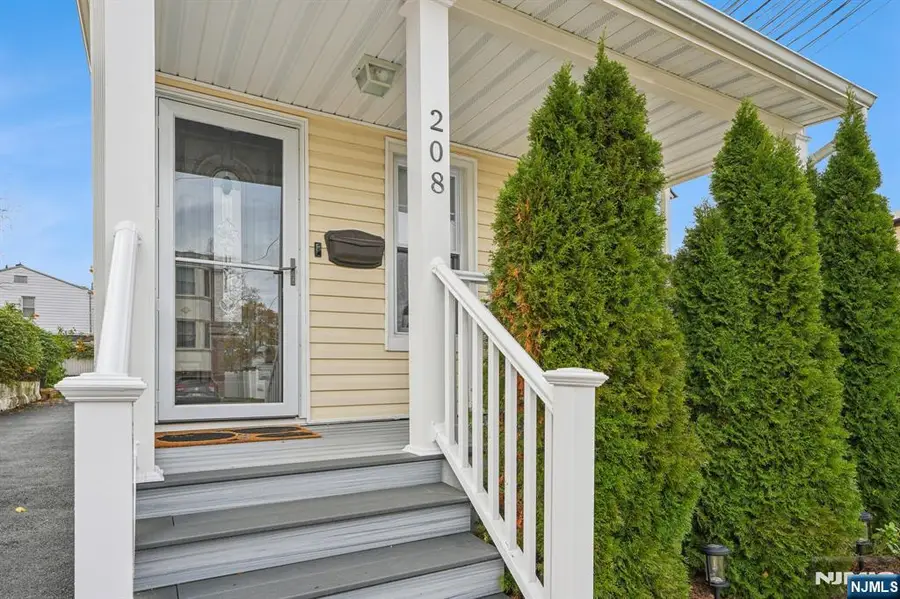 208 Jefferson Avenue, Hasbrouck Heights, NJ 07604 - Image #2