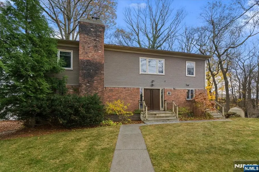 53 Pequot Road, Ringwood, NJ 07456 - Image #2