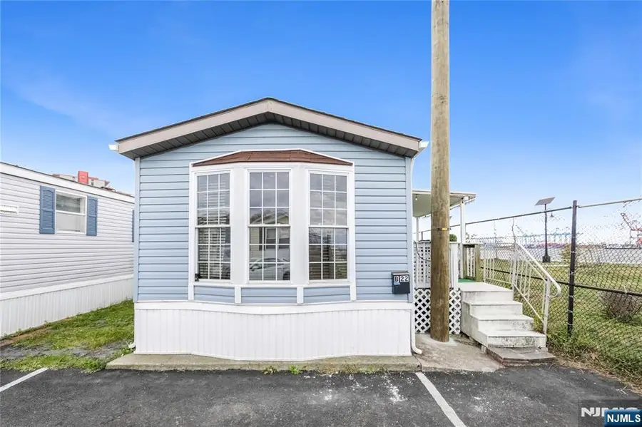 190 W 24th Street, Bayonne, NJ 07002 - Image #2