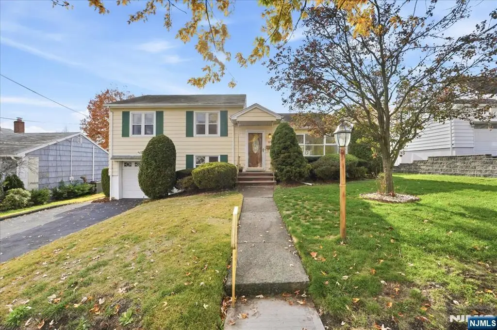 27 Mountainview Drive, Clifton, NJ 07013 - Image #1