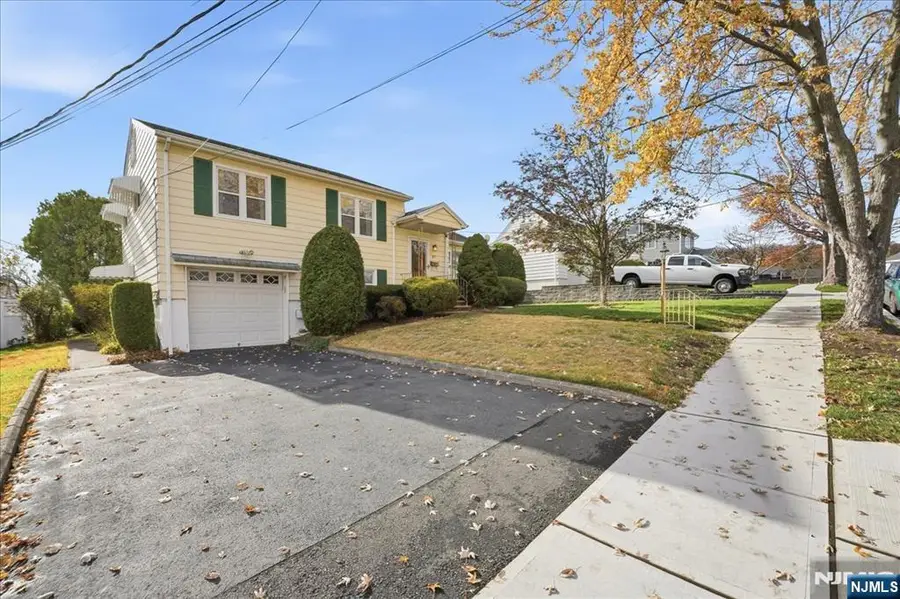 27 Mountainview Drive, Clifton, NJ 07013 - Image #2