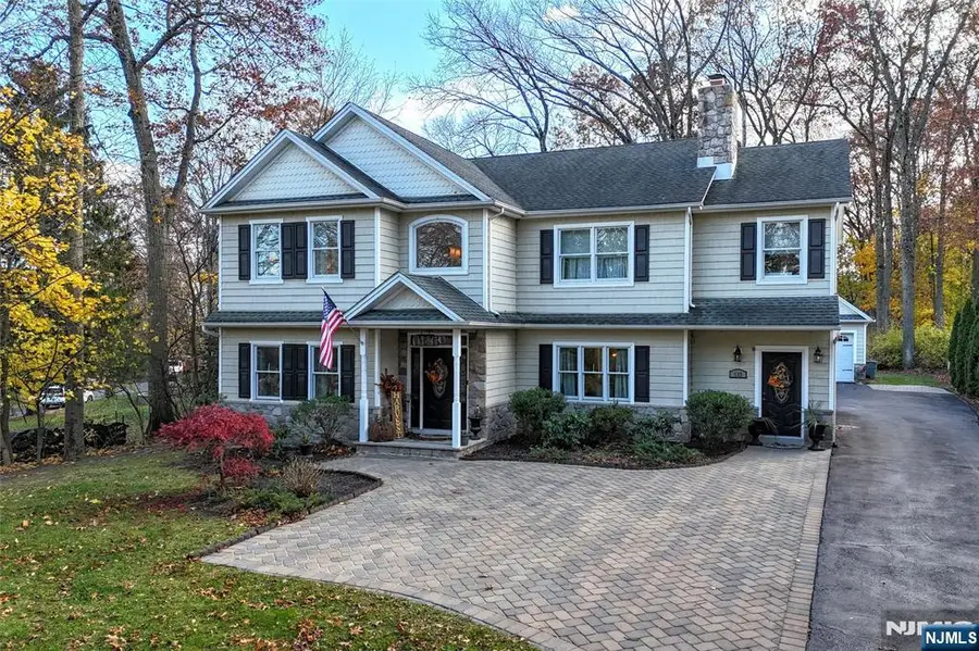 532 Franklin Avenue, Wyckoff, NJ 07481 - Image #3
