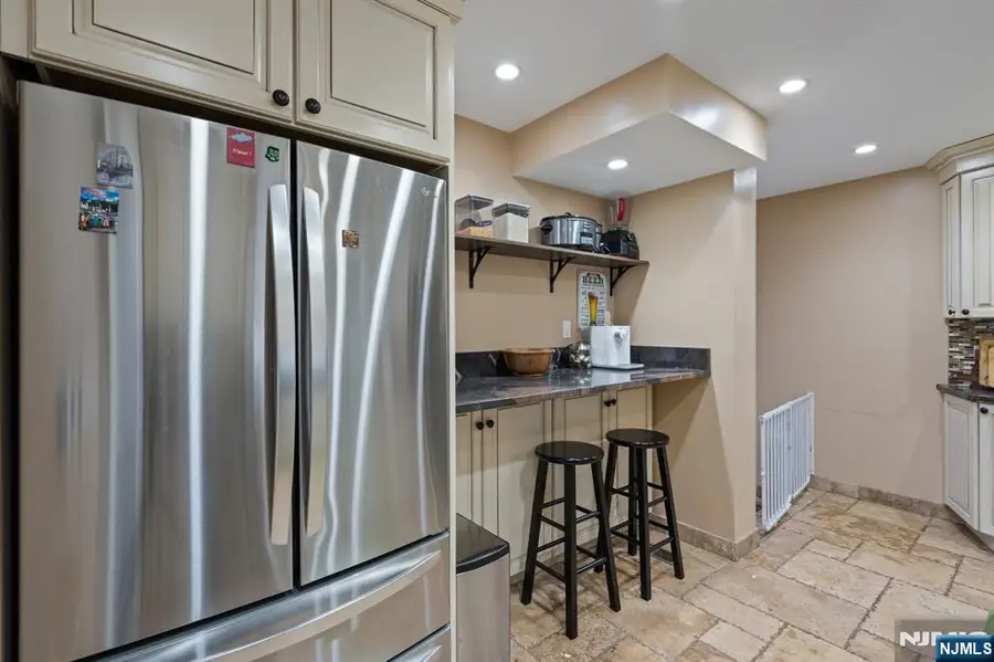 74 Kipp Avenue, Hasbrouck Heights, NJ 07604 - Image #3