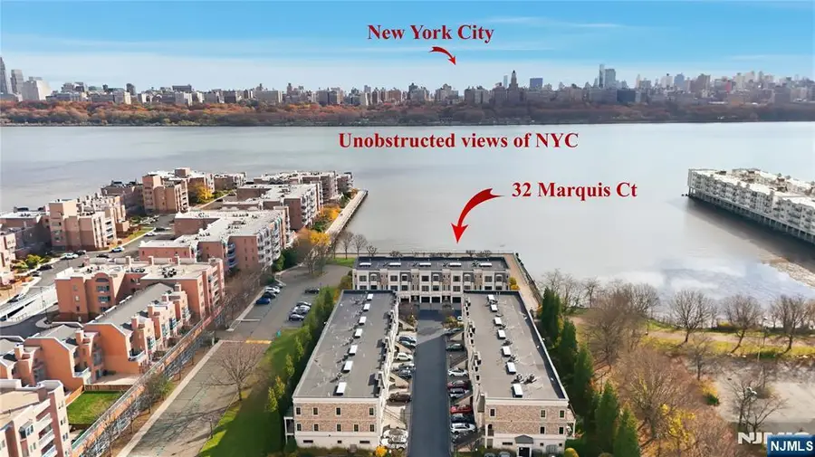 32 Marquis Court, Edgewater, NJ 07020 - Image #2