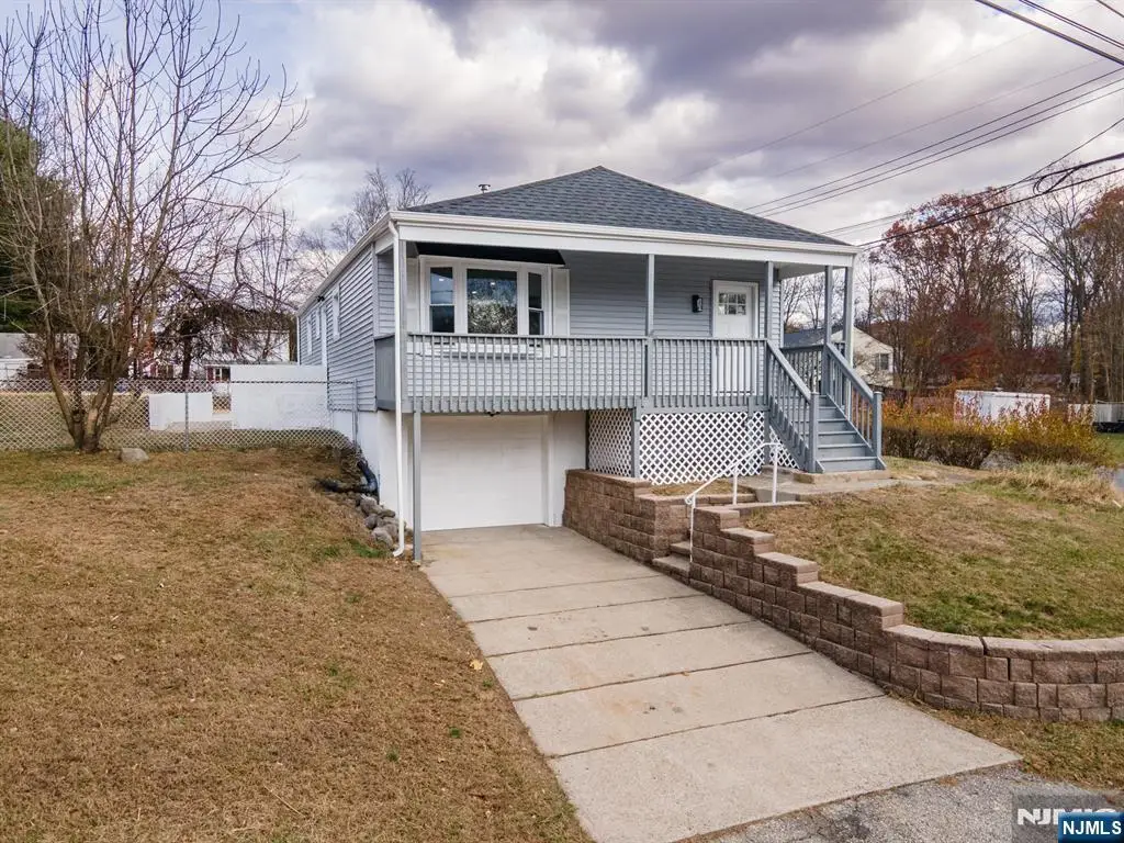 4 Lloyd Avenue, Stanhope, NJ 07874 - Image #1