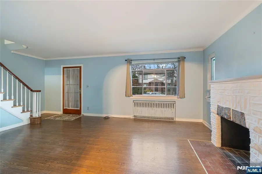 15 Edgewater Road, Cliffside Park, NJ 07010 - Image #3