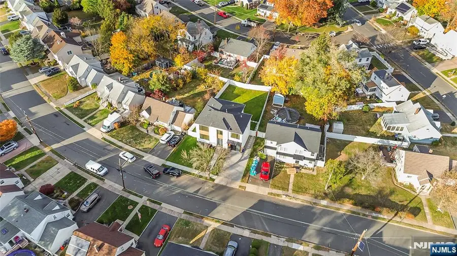 12-25 Eastern Drive, Fair Lawn, NJ 07410 - Image #2
