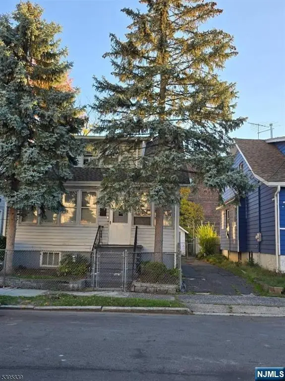 18 Spencer Street, Newark, NJ 07106 - Image #1