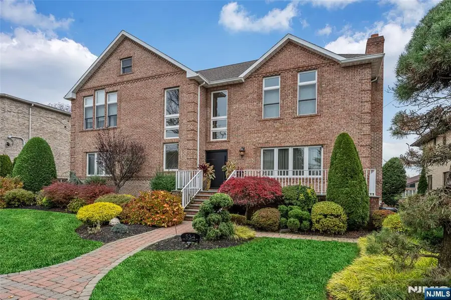 534 Brandon Place, Cliffside Park, NJ 07010 - Image #2