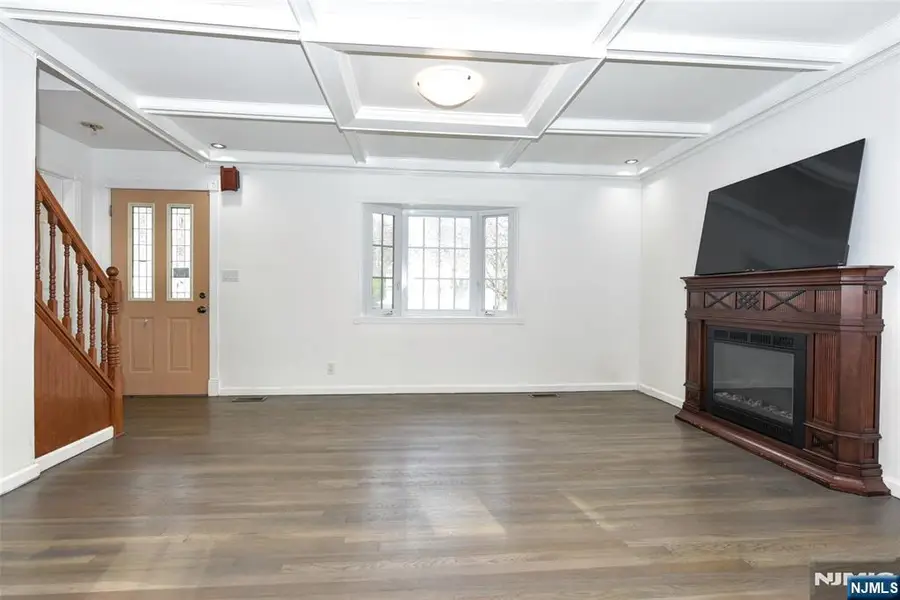 660 Arcadia Road, Ridgewood, NJ 07450 - Image #3