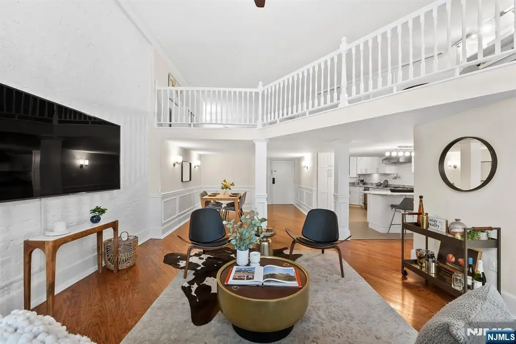 83 Montgomery Street 201, Jersey City, NJ 07302 - Image #1