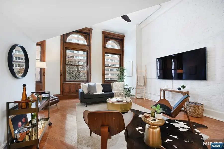 83 Montgomery Street 201, Jersey City, NJ 07302 - Image #3