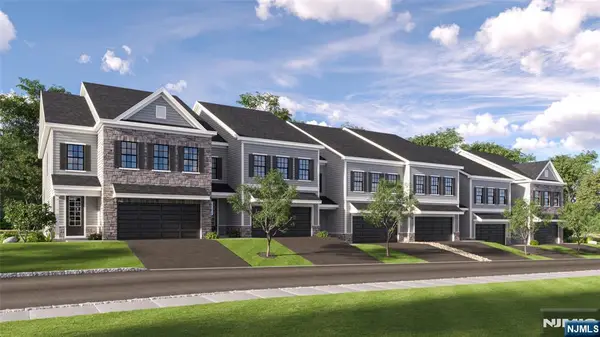 2 Belmont Place, Oakland, NJ 07036