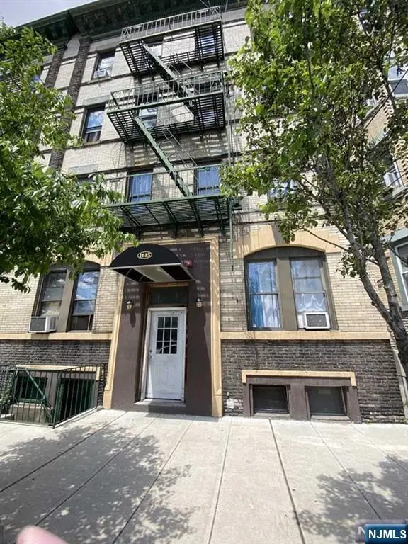 1615 Palisade Avenue, Union City, NJ 07087