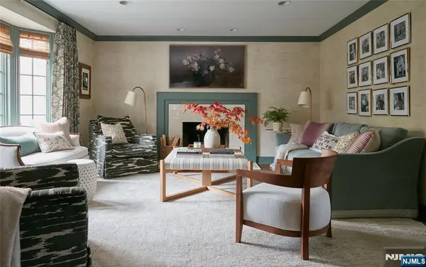 8 Howard Park Drive, Tenafly, NJ 07670