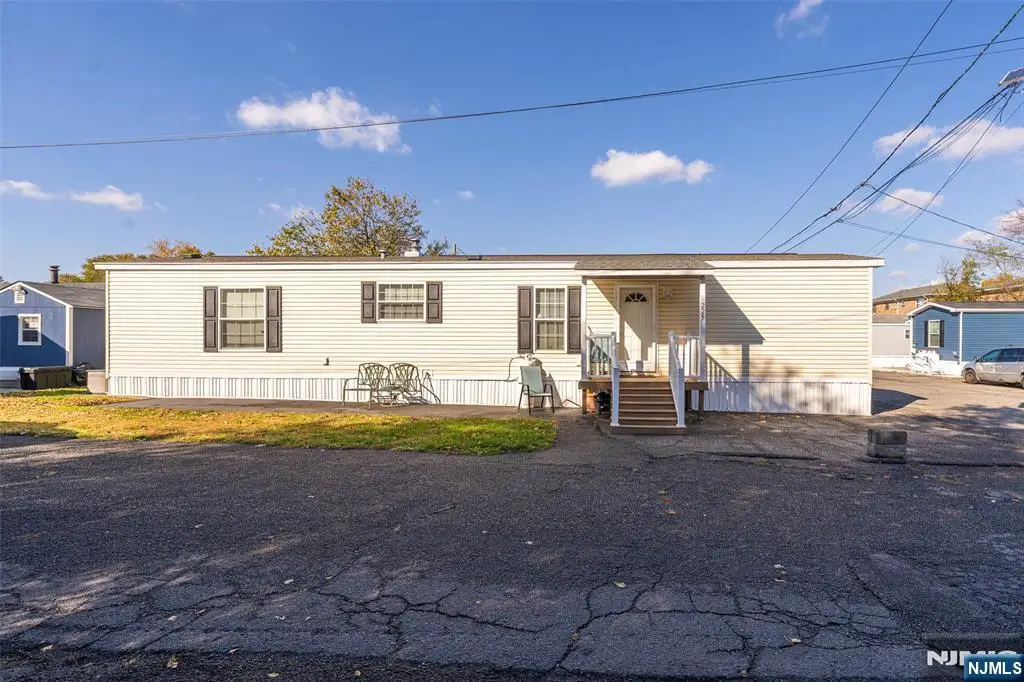 225 Albert Street, Lodi, NJ 07644 - Image #1