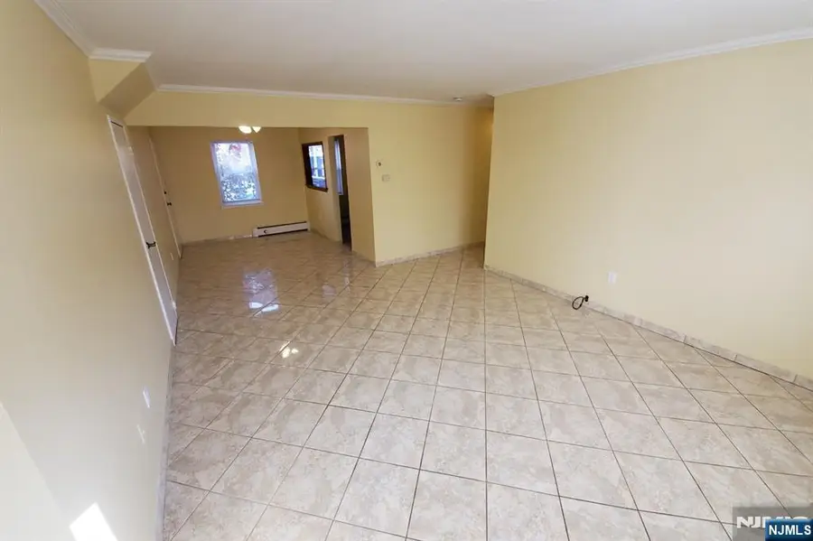 1124 Valley Road 1B, Wayne, NJ 07470 - Image #3