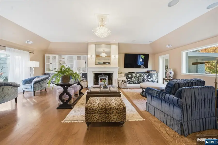 18 Pepperidge Tree Terrace, Kinnelon, NJ 07405 - Image #3