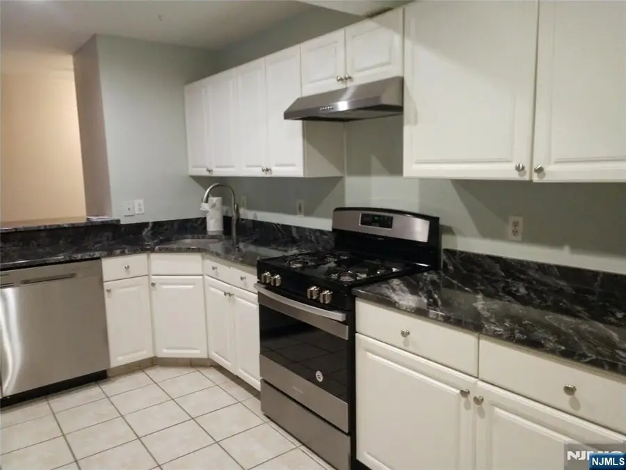 23 McClelland Way 23, Clifton, NJ 07012 - Image #3