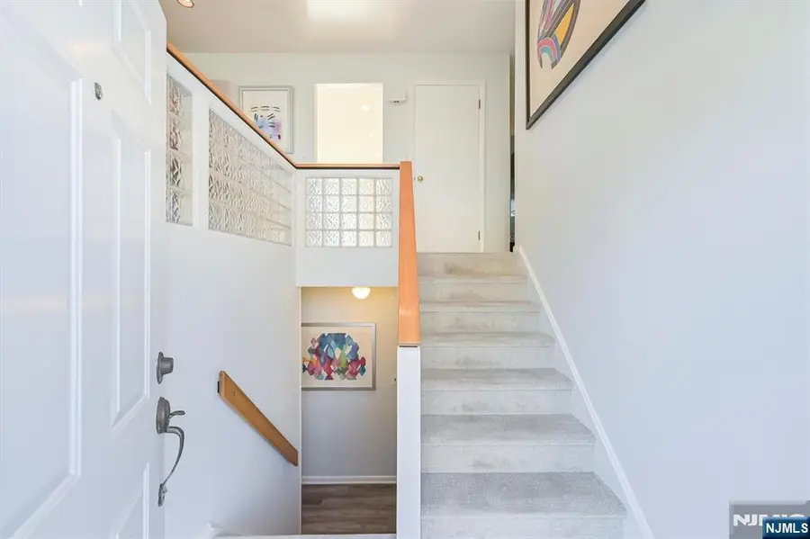 9 Cherry Place, Hillsdale, NJ 07642 - Image #2