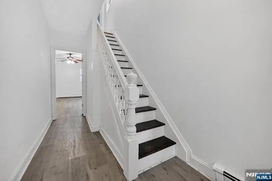 26 Vincent Street, Newark, NJ 07105 - Image #3