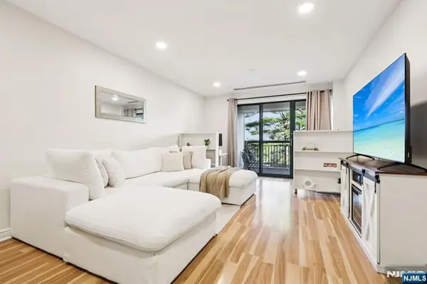 1 Orient Way 204, Rutherford, NJ 07070