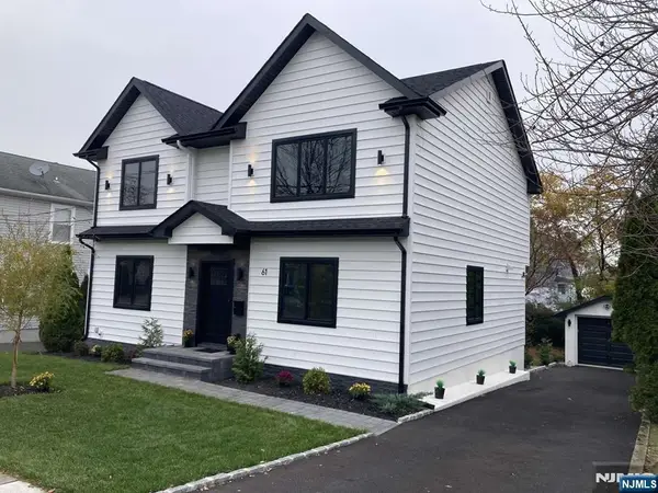 61 Pomona Avenue, Fair Lawn, NJ 07410