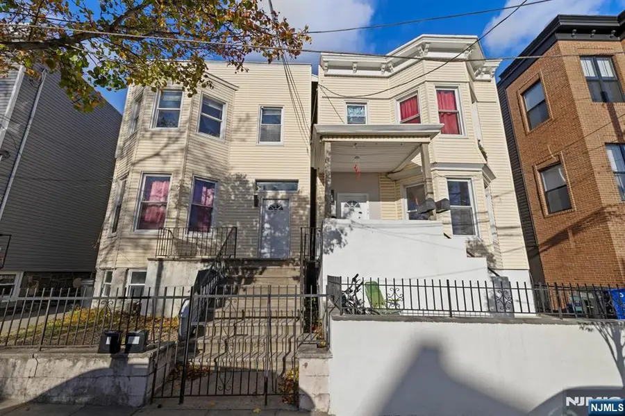 124 18th Street, Union City, NJ 07087 - #3