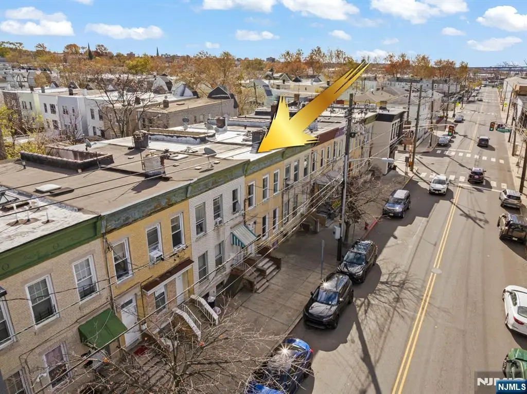 142 Side Avenue, Jersey City, NJ 07305 - #1