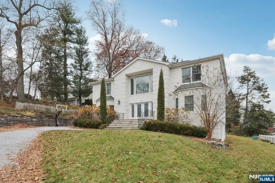680 Soldier Hill Road, Oradell, NJ 07649 - Image #3