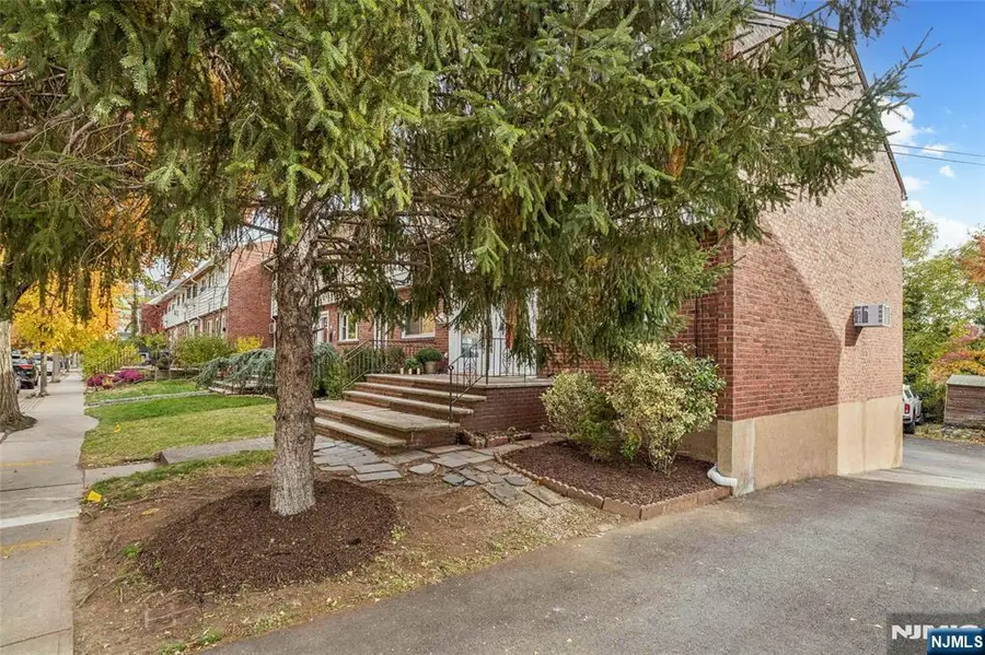 35 Edgewater, Edgewater, NJ 07020 - Image #3