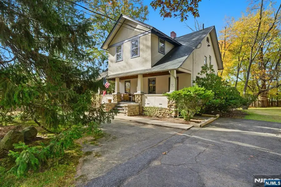 39 Highview Avenue, Park Ridge, NJ 07656 - Image #2